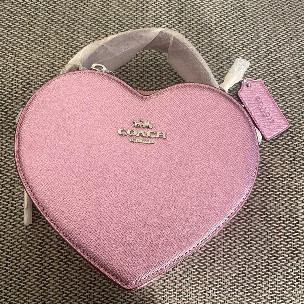 NWT COACH CP020 Heart Crossbody Metallic Lilac